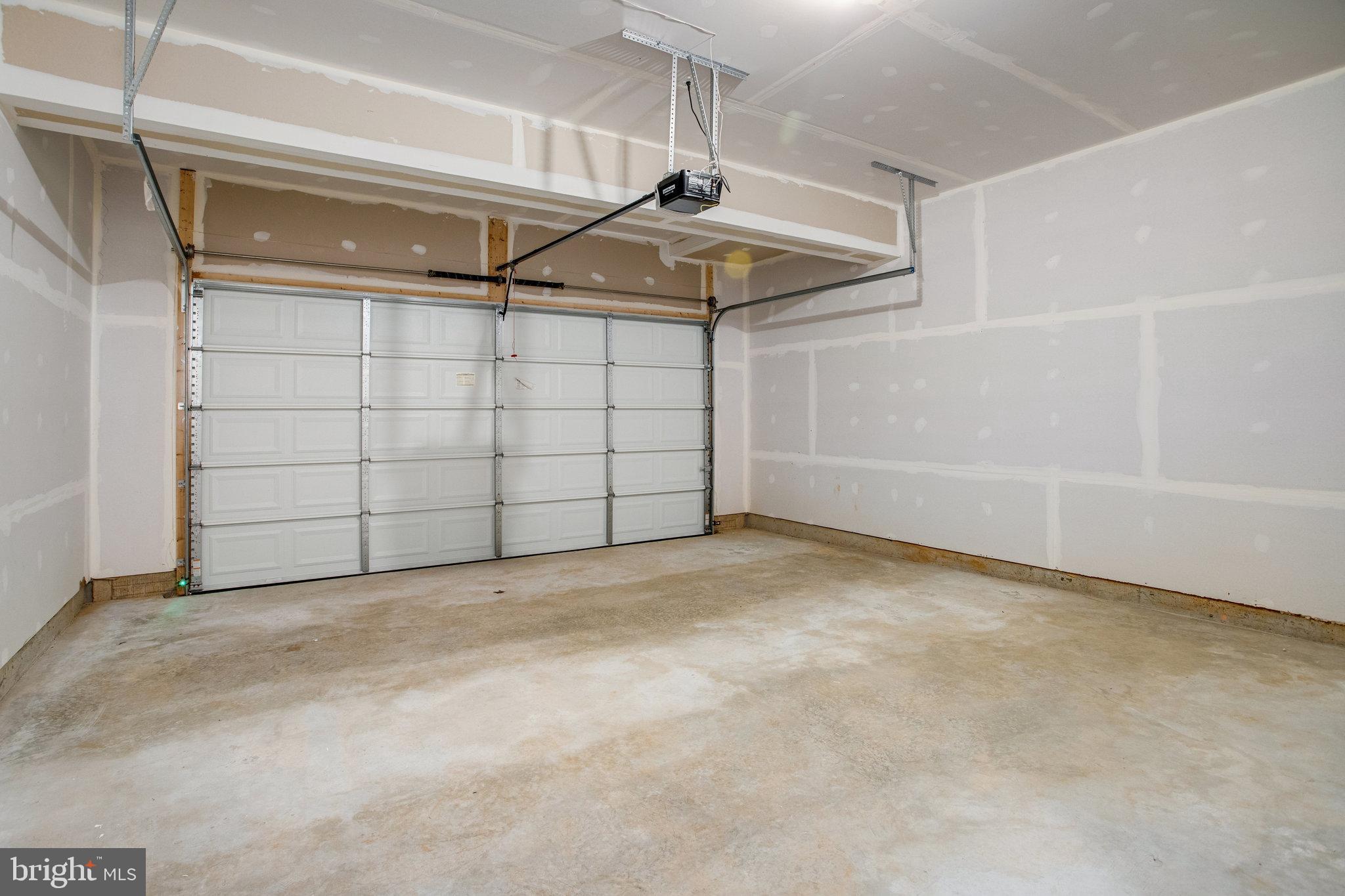 2009 Divot Drive Culpeper, VA 22701 - Photo 19 of 46 a view of a garage