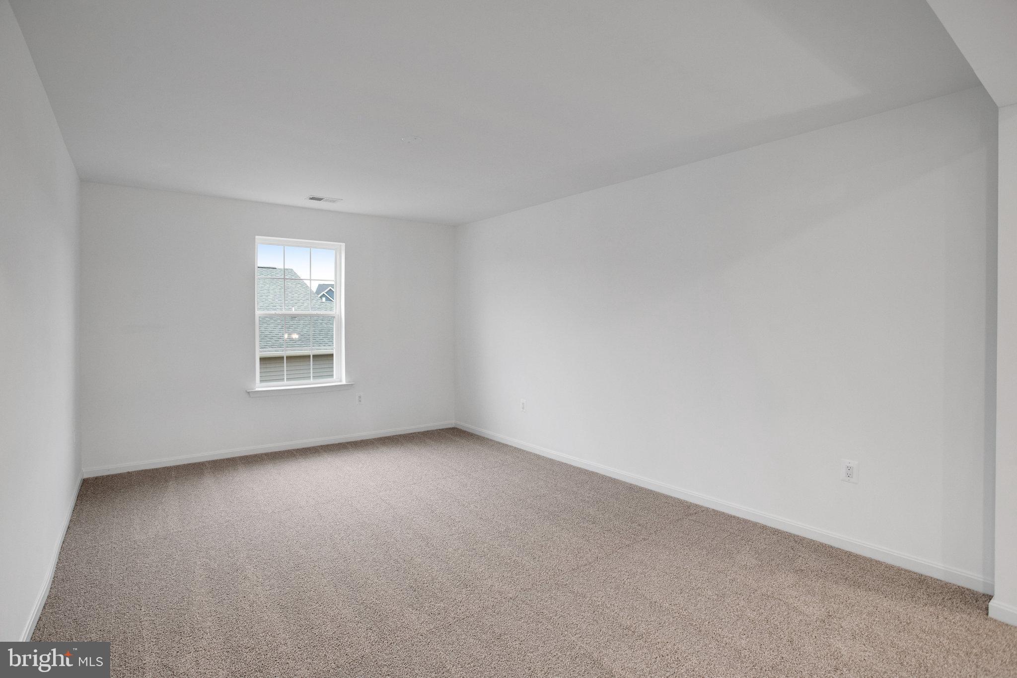 2009 Divot Drive Culpeper, VA 22701 - Photo 27 of 46 an empty room with windows