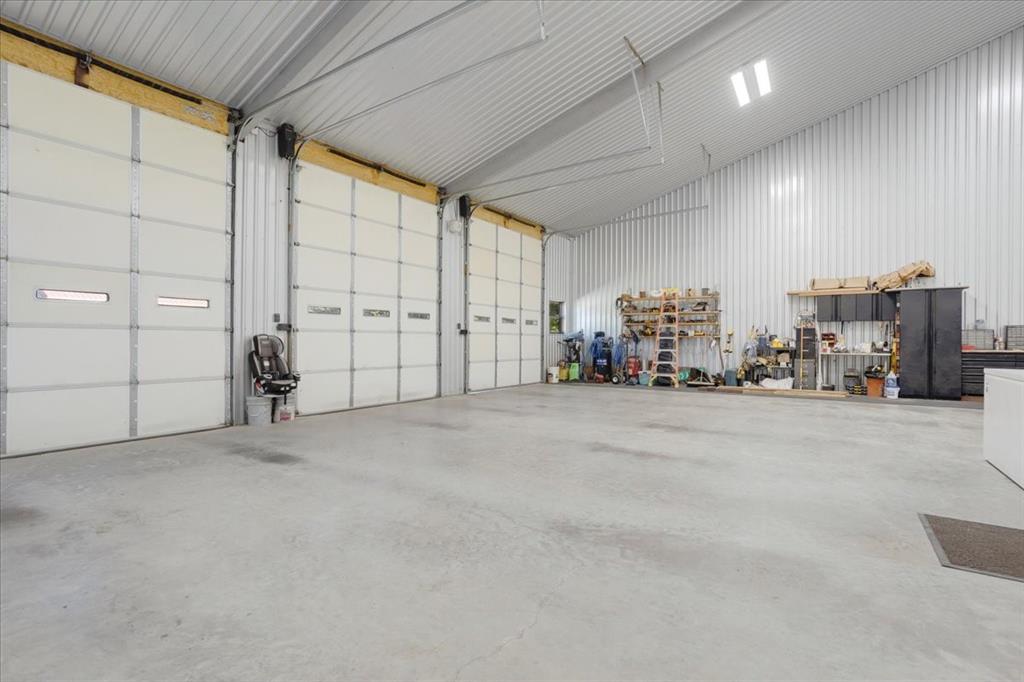 7250 North Fm 273 Ivanhoe, TX 75447 - Photo 20 of 40 a view of a livingroom with furniture