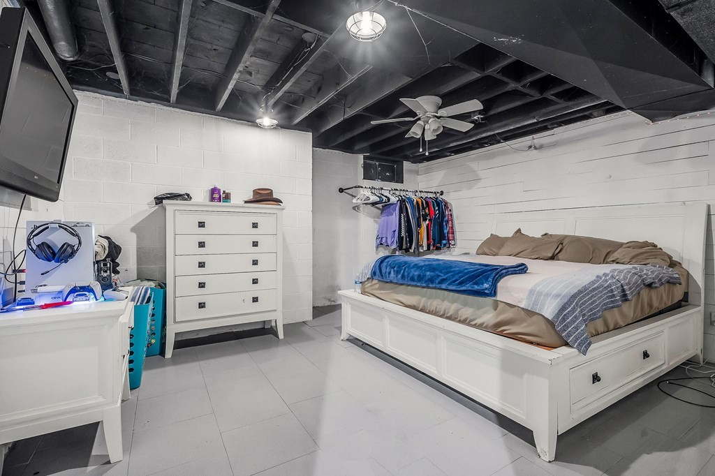 209 Lankford Road Cookeville, TN 38506 - Photo 24 of 38 a view of storage and utility room with racks