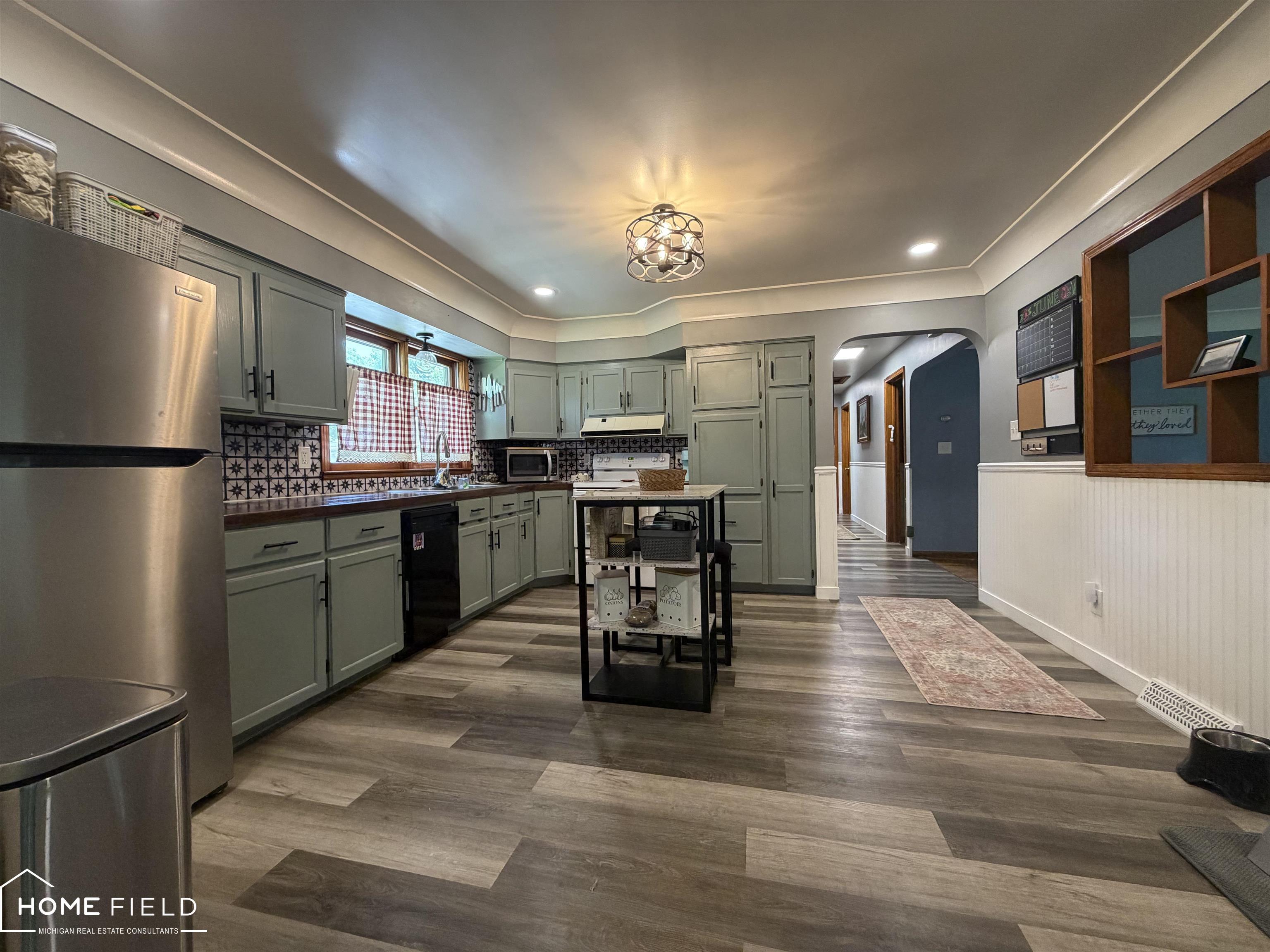 2660 South Morrice Road Owosso, MI 48867 - Photo 9 of 36