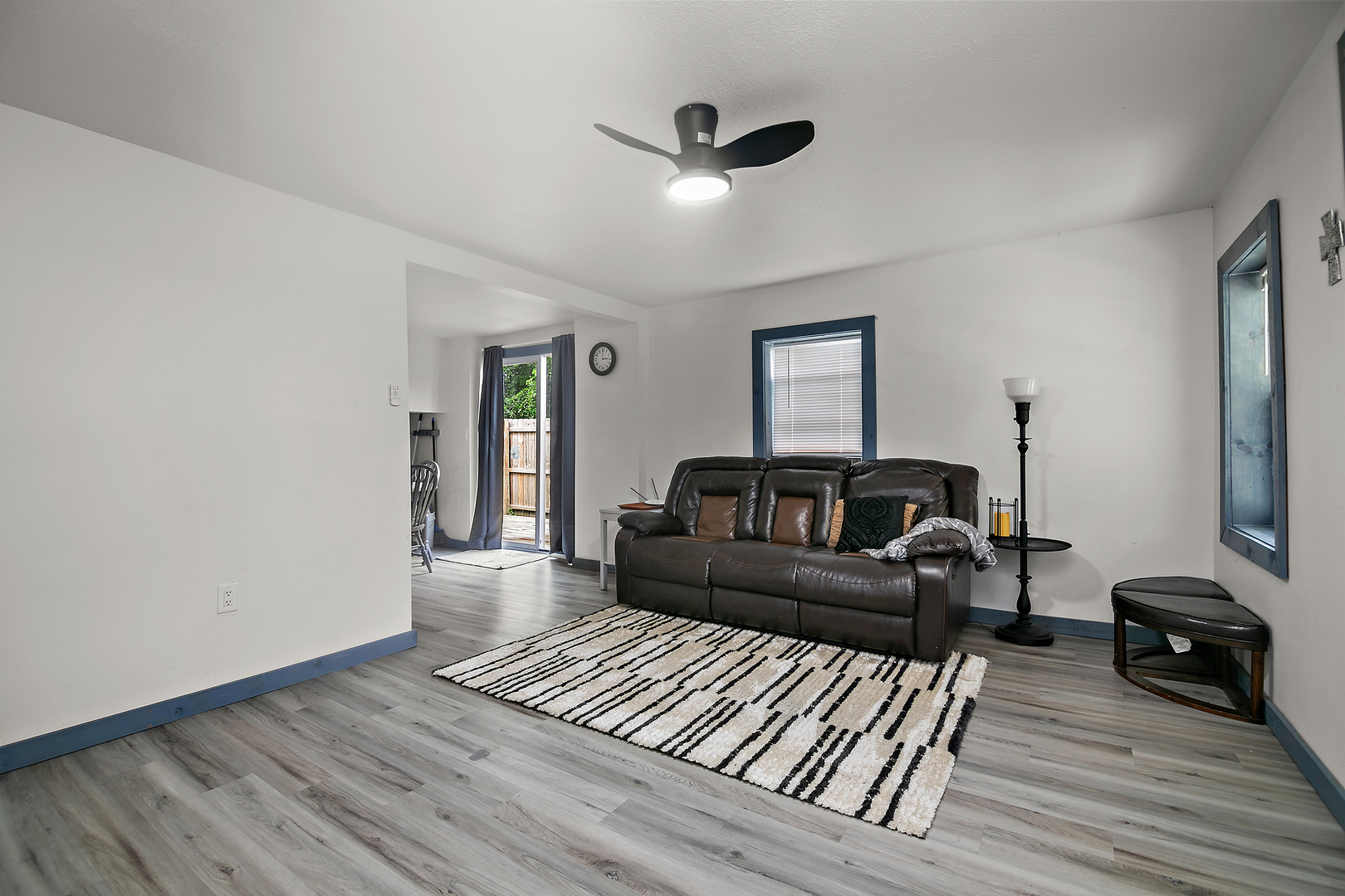 1506 East 2710 North Road Clifton, IL 60927 - Photo 4 of 21 a living room with furniture and a wooden floor
