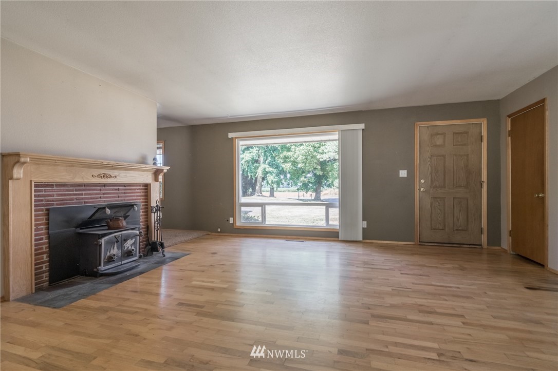 8702 Sunrise Road Custer, WA 98240 - Photo 3 of 25