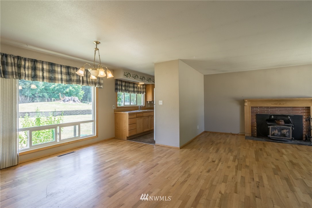 8702 Sunrise Road Custer, WA 98240 - Photo 4 of 25
