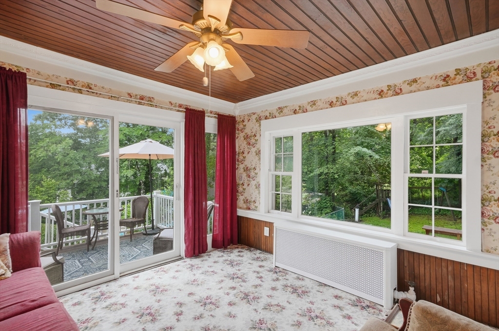 239 Fairmount Street Lowell, MA 01852 - Photo 10 of 42