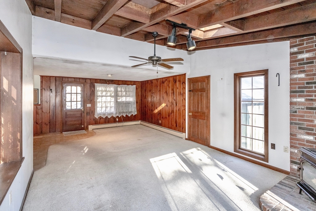 4 Old Quarry Road Westfield, MA 01085 - Photo 3 of 41 Gallery Image 3