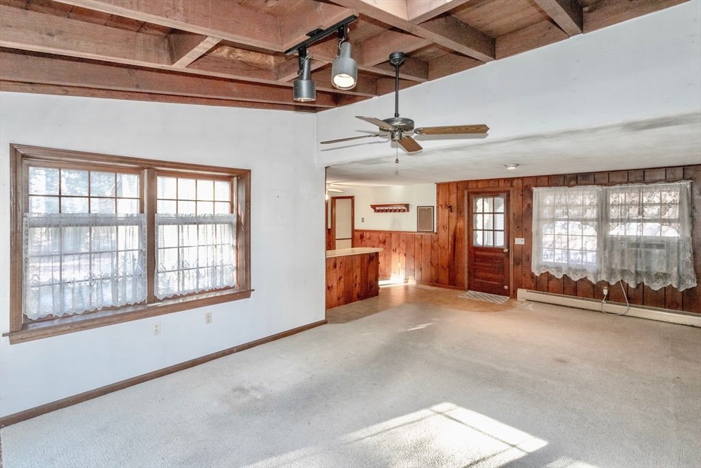 4 Old Quarry Road Westfield, MA 01085 - Photo 4 of 41 Gallery Image 4