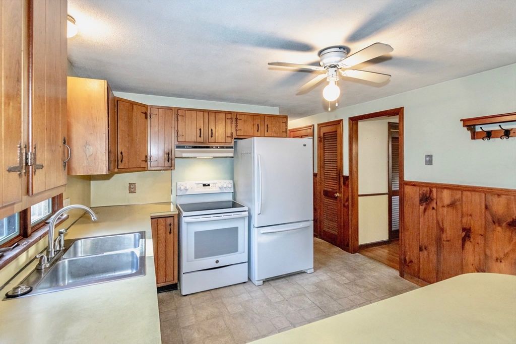 4 Old Quarry Road Westfield, MA 01085 - Photo 9 of 41 Gallery Image 9