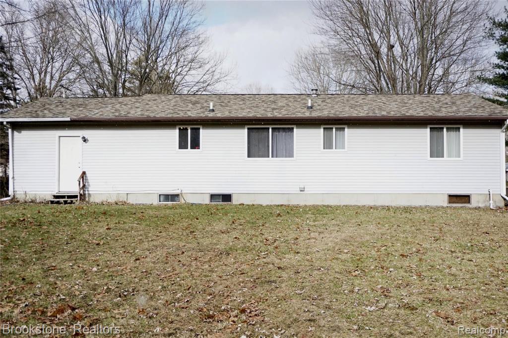 9400 Hubbard Road Davison, MI 48423 - Photo 6 of 33