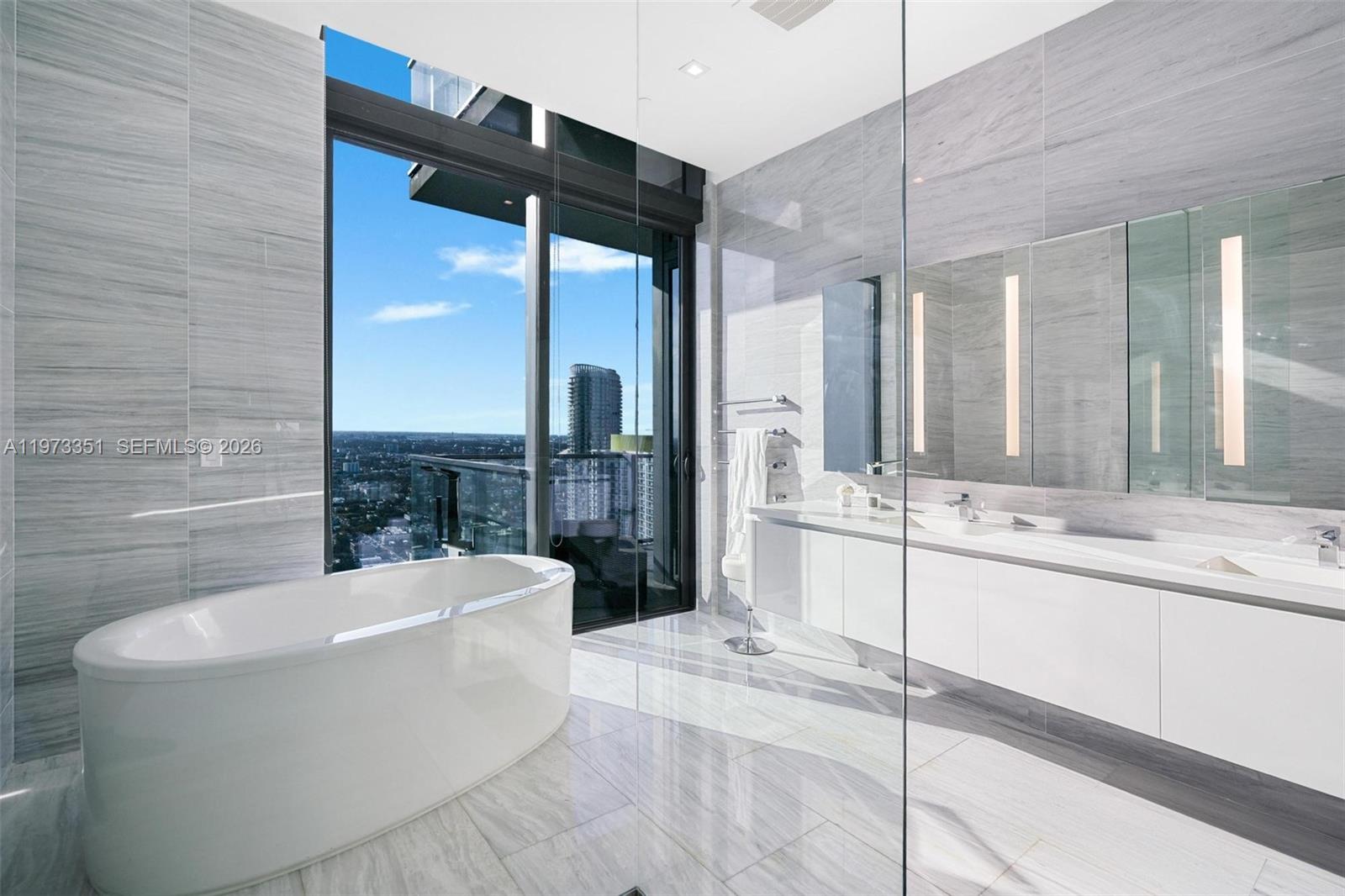 88 Southwest 7th Street, Unit 4203 Miami, FL 33130 - Photo 22 of 55