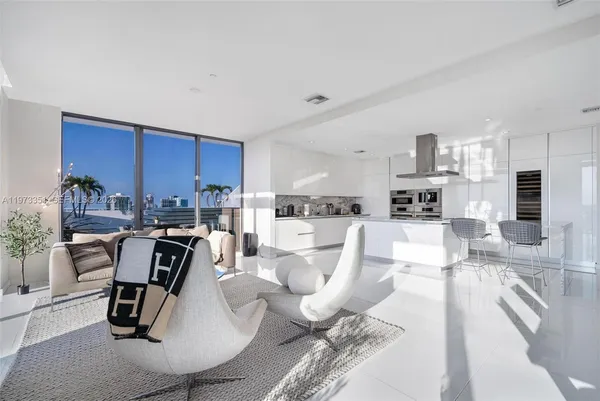 $29,000 | 88 Southwest 7th Street, Unit 4203, Miami, FL 33130