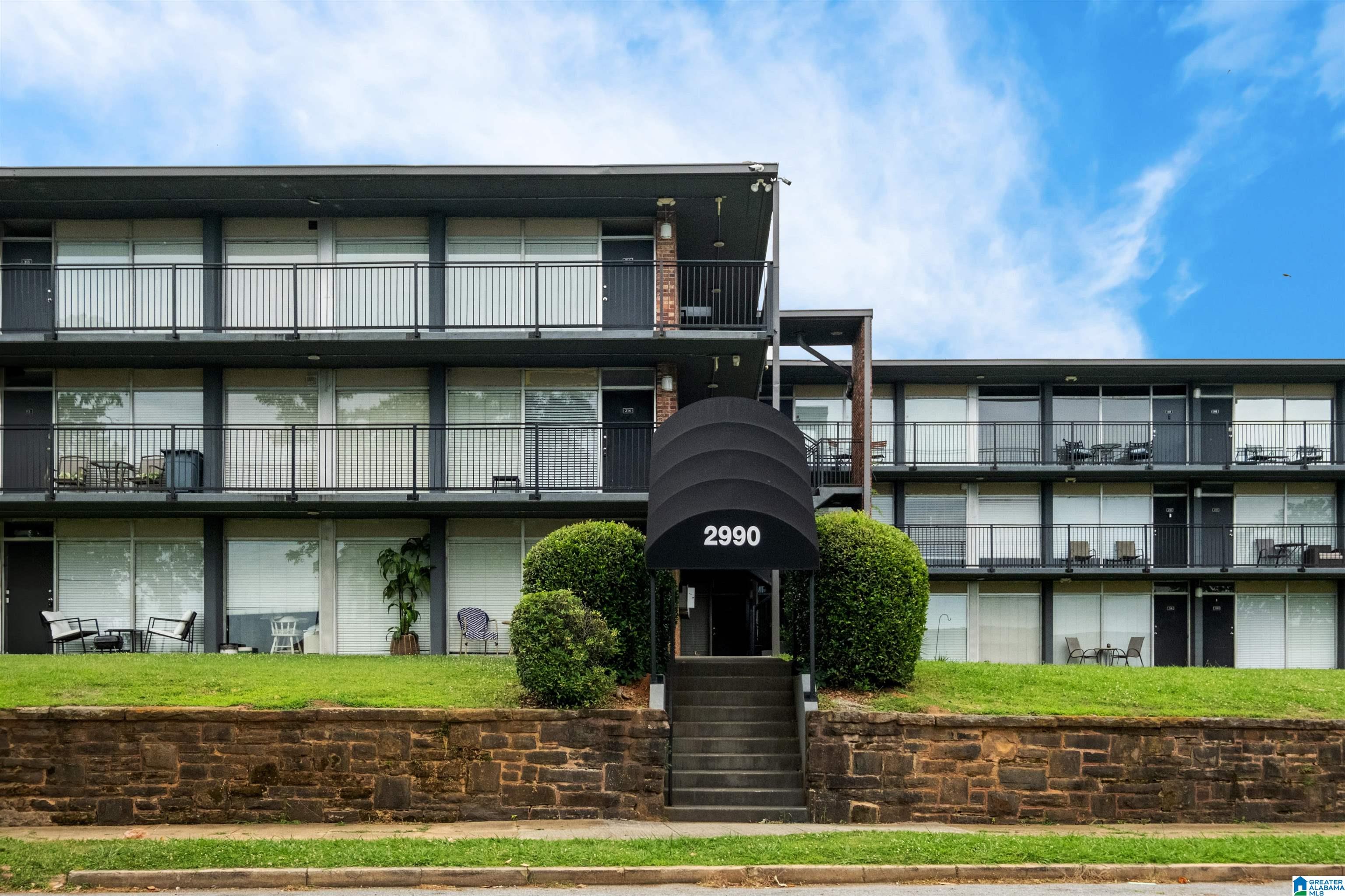 2990 Rhodes Circle South, Unit 314 Birmingham, AL 35205 - Photo 1 of 22