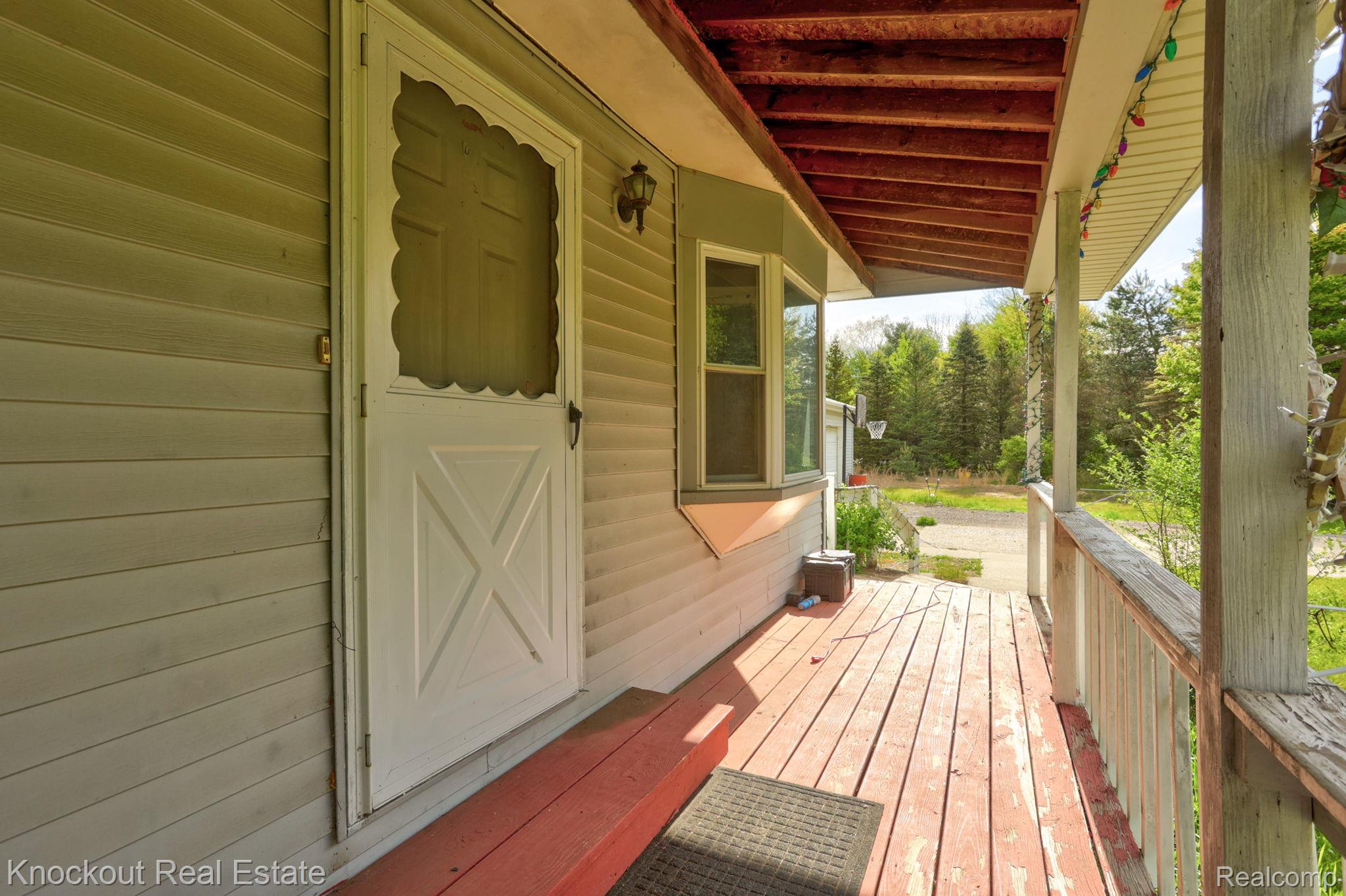 4510 Swaffer Road Millington, MI 48746 - Photo 8 of 49 6-web-or-mls-4510 Swaffer Rd Millington -6.jpg
