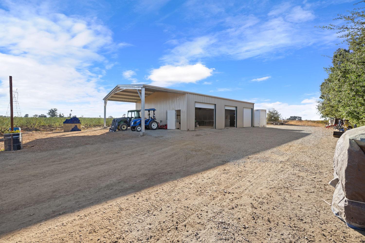 5288 West Kile Road Lodi, CA 95242 - Photo 39 of 45 a view of a house with a patio
