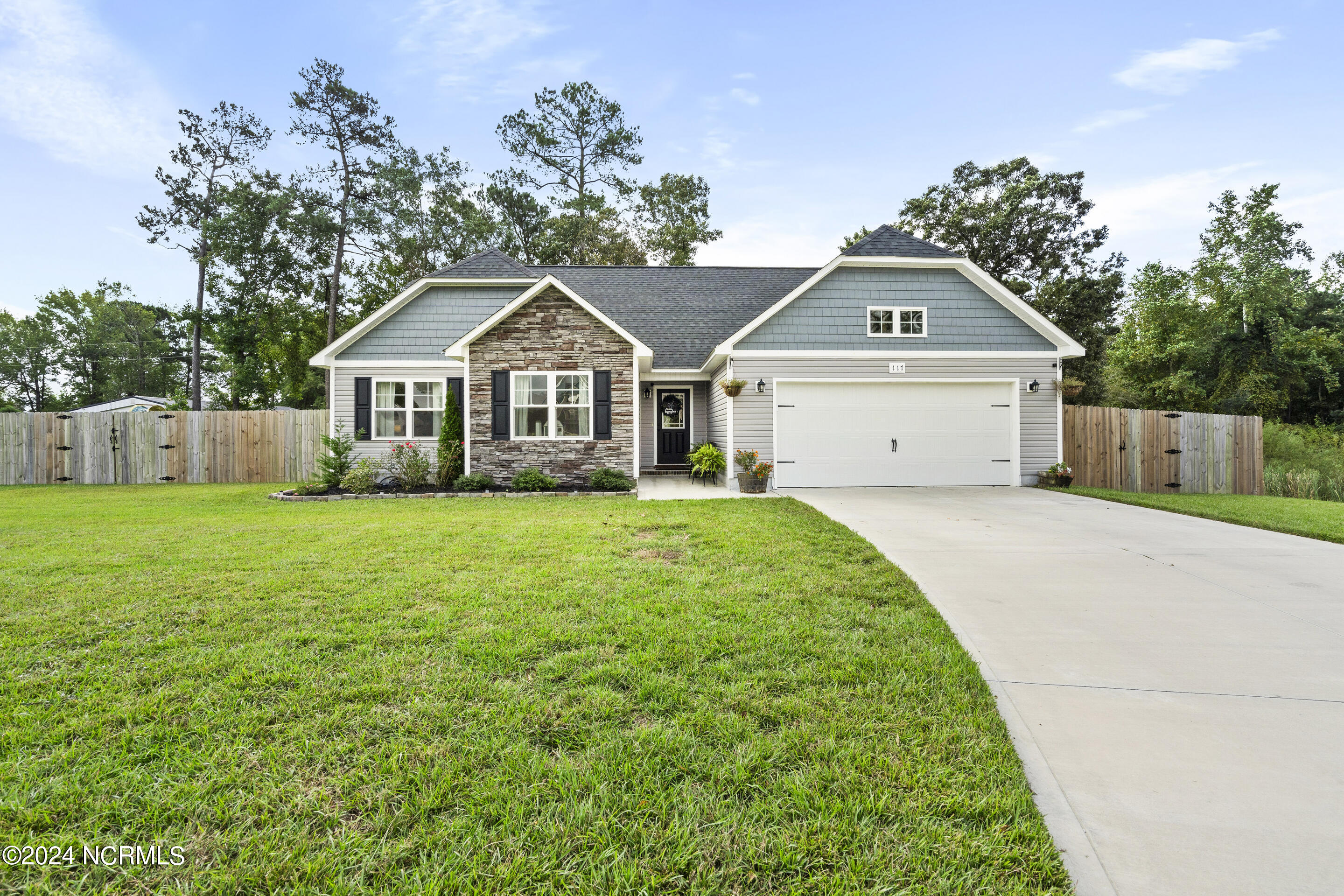 117 North Anderson Boulevard Holly Ridge, NC 28445 - Photo 1 of 44 mls-DSC06586