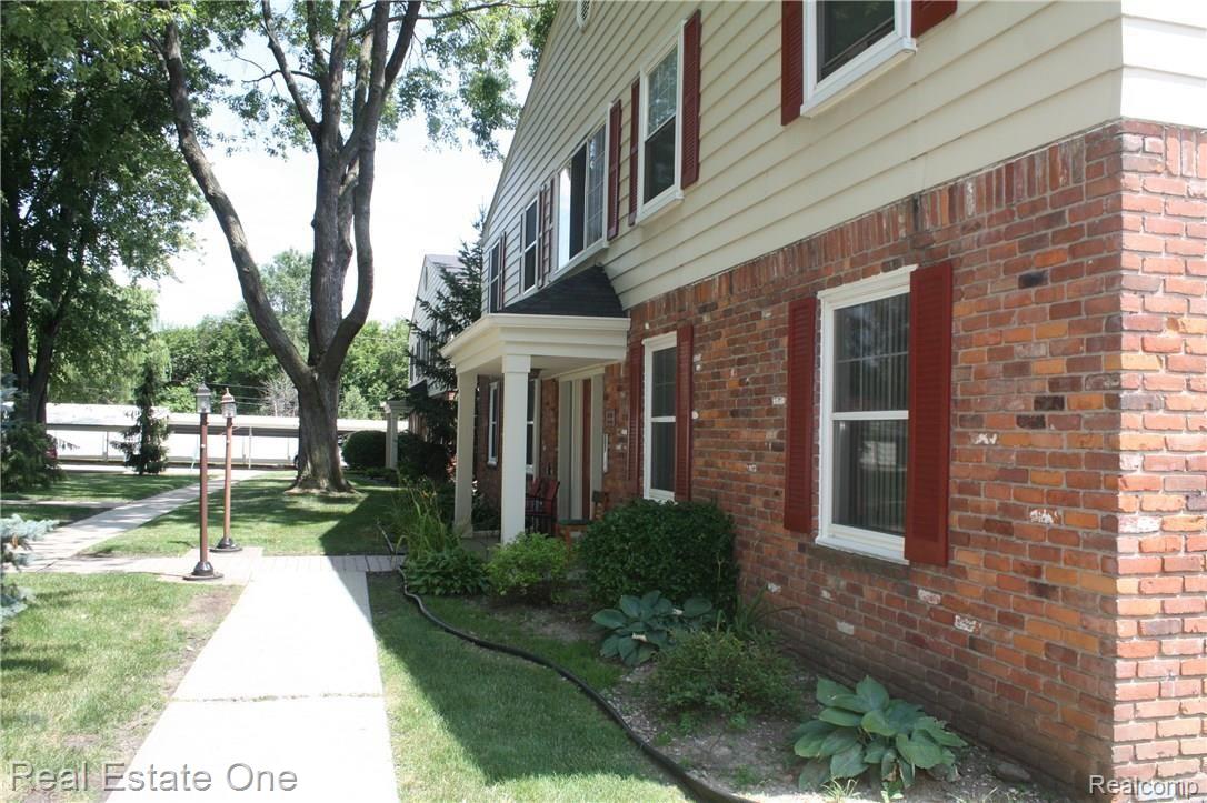 761 West Maple Road, Unit 54 Clawson, MI 48017 - Photo 1 of 17 Exterior of 761 W Maple.jpg