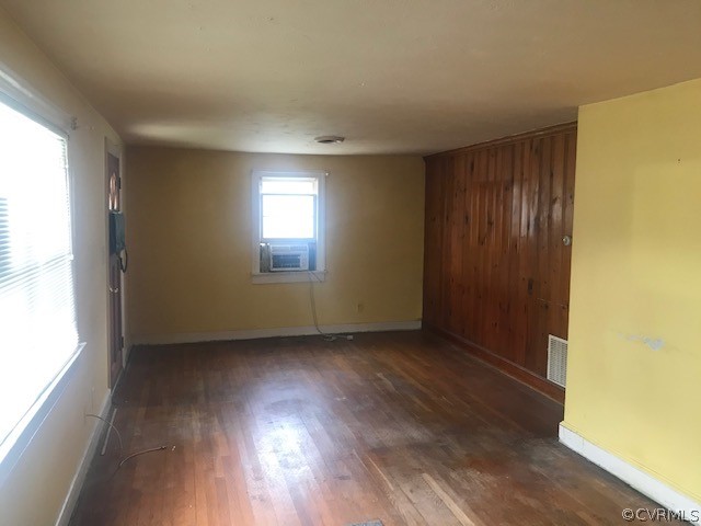 3215 Whitehouse Road Colonial Heights, VA 23834 - Photo 3 of 15