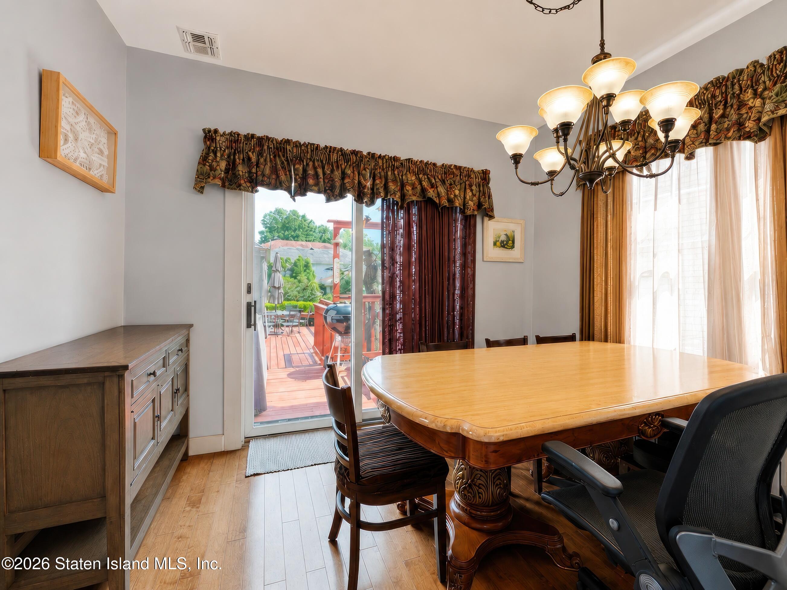 738 Woodrow Road Staten Island, NY 10312 - Photo 9 of 28 738WoodrowUpdate (9)