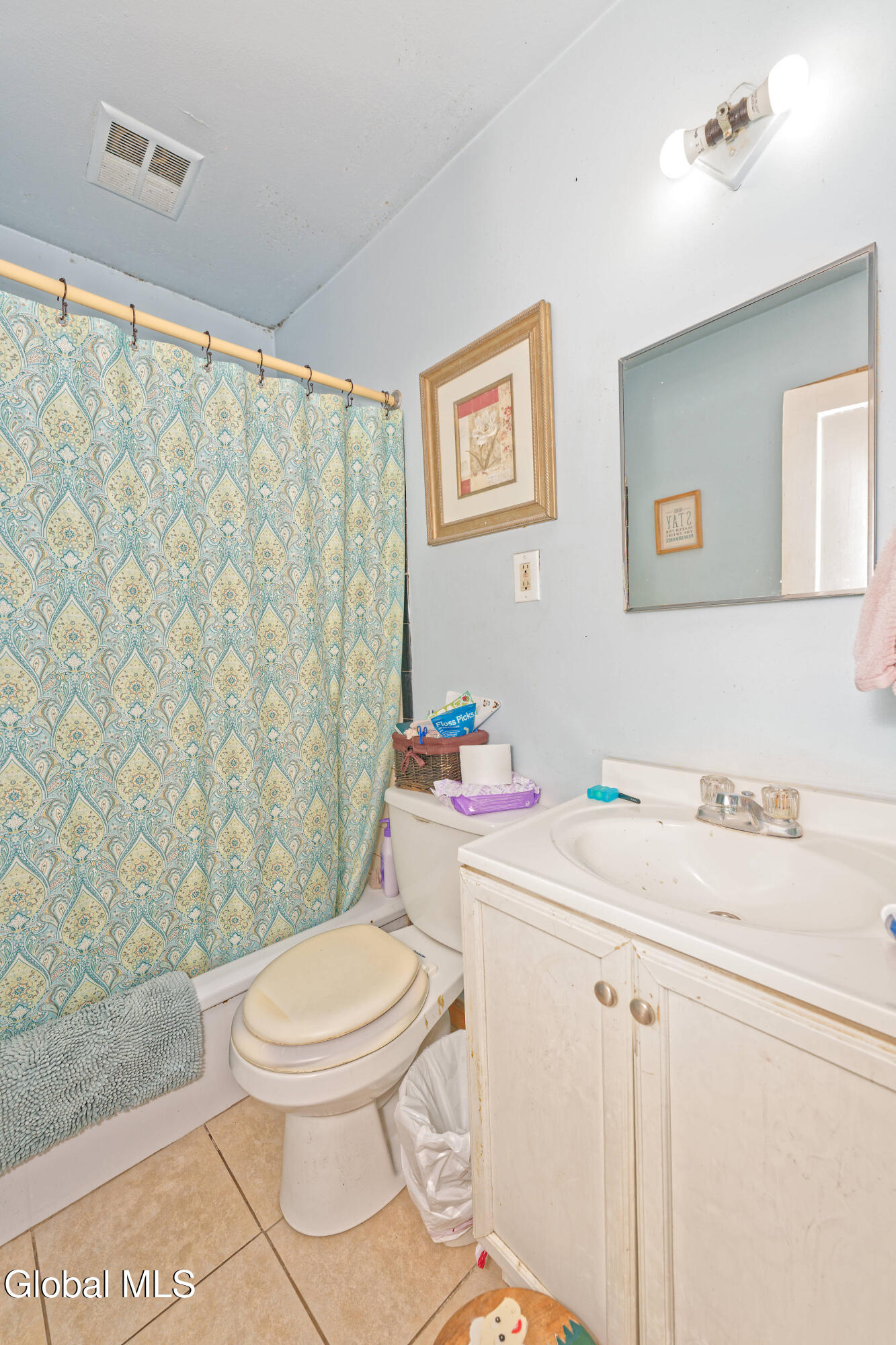 57 Edgewood Avenue Albany, NY 12203 - Photo 23 of 29 2 Apt right 11