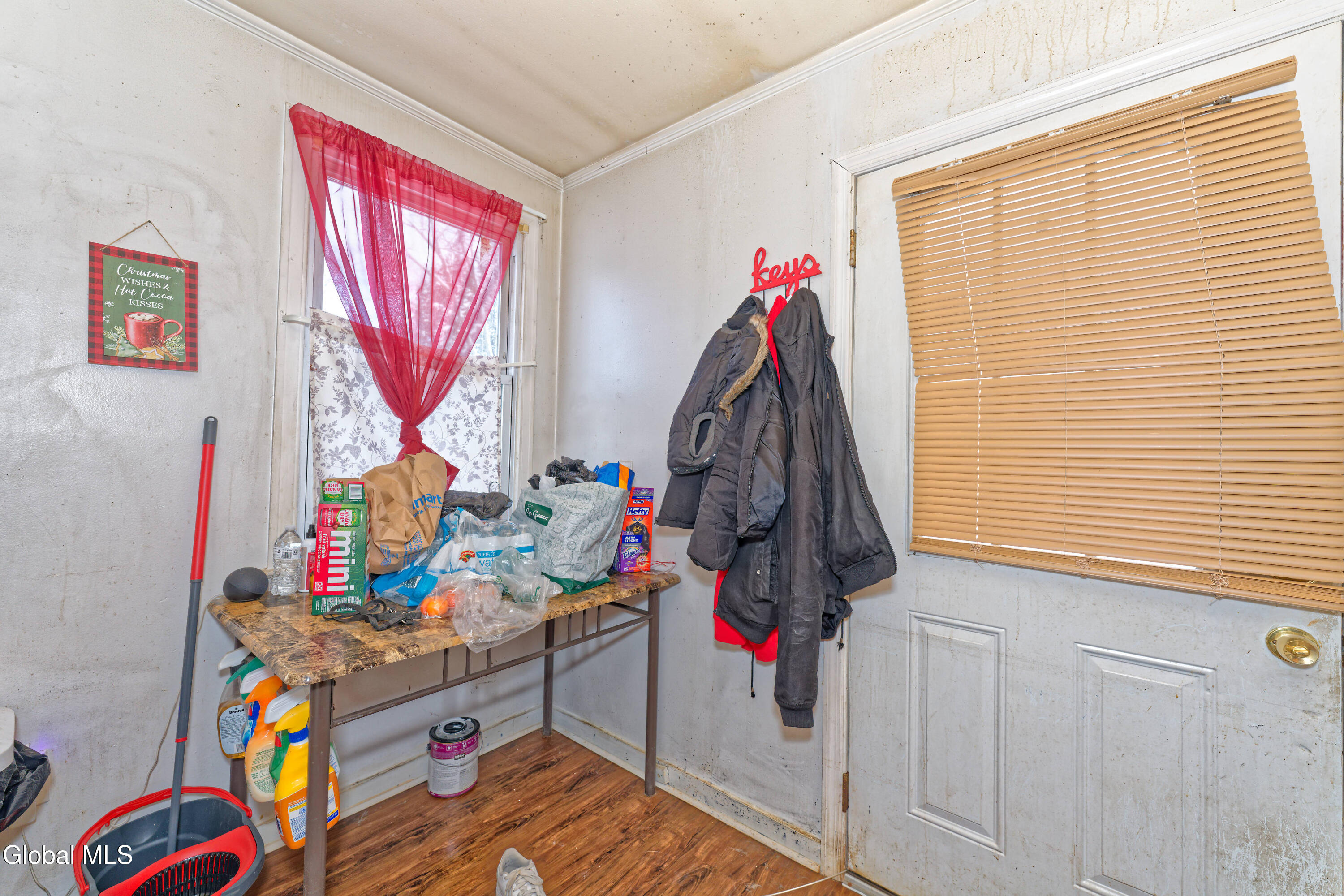 57 Edgewood Avenue Albany, NY 12203 - Photo 5 of 29 1 Apt Left 2