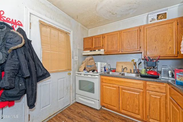 $279,000 | 57 Edgewood Avenue, Albany, NY 12203