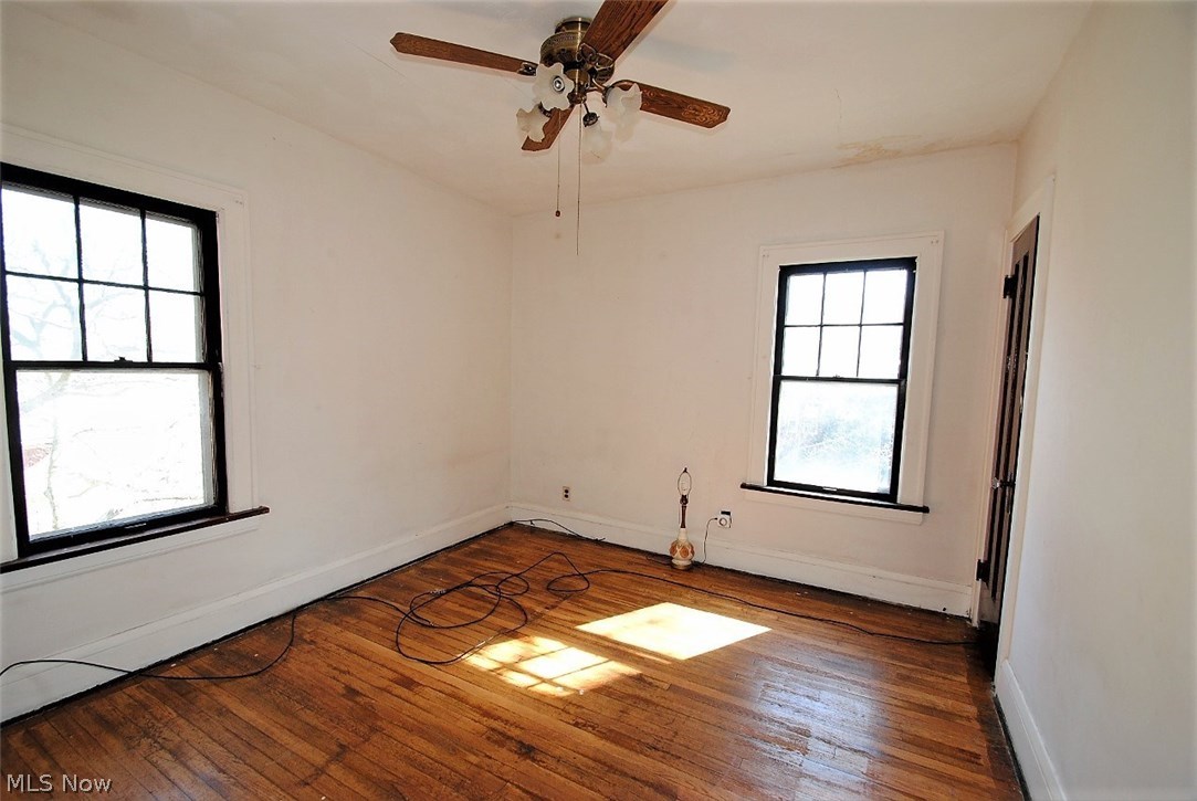 879 Herrick Road Cleveland, OH 44108 - Photo 22 of 29 Gallery Image 22