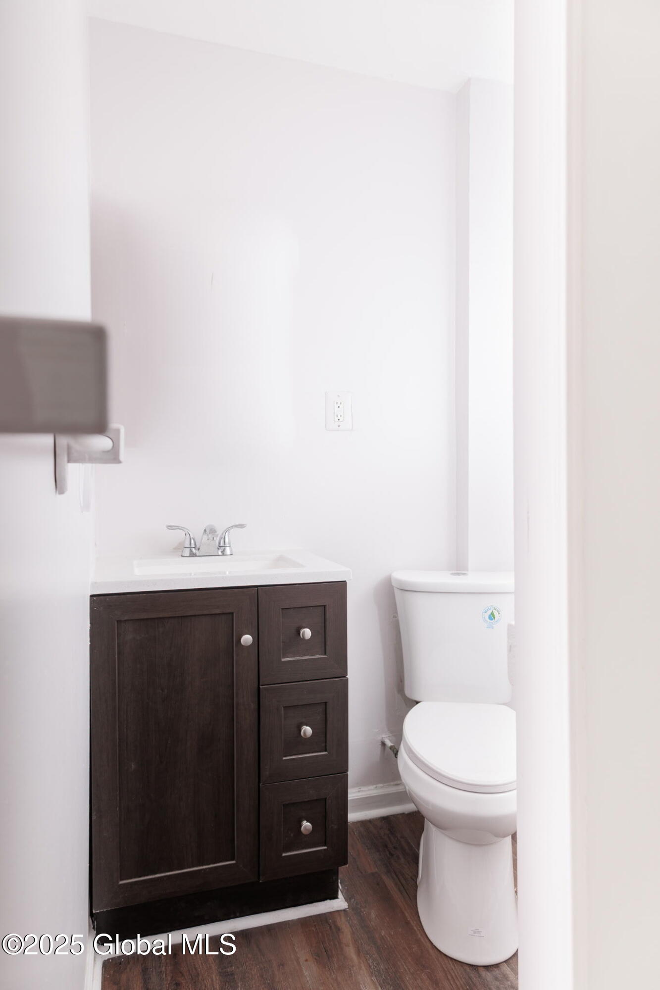 363 Madison Avenue, Unit 1 Albany, NY 12210 - Photo 5 of 10 87902060413221518