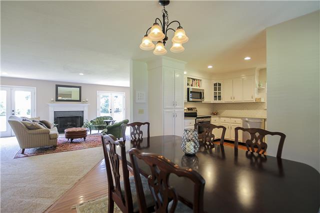 5047 Highpoint Road Pleasant View, TN 37146 - Photo 3 of 20 Spacious dining area with hardwood floors.