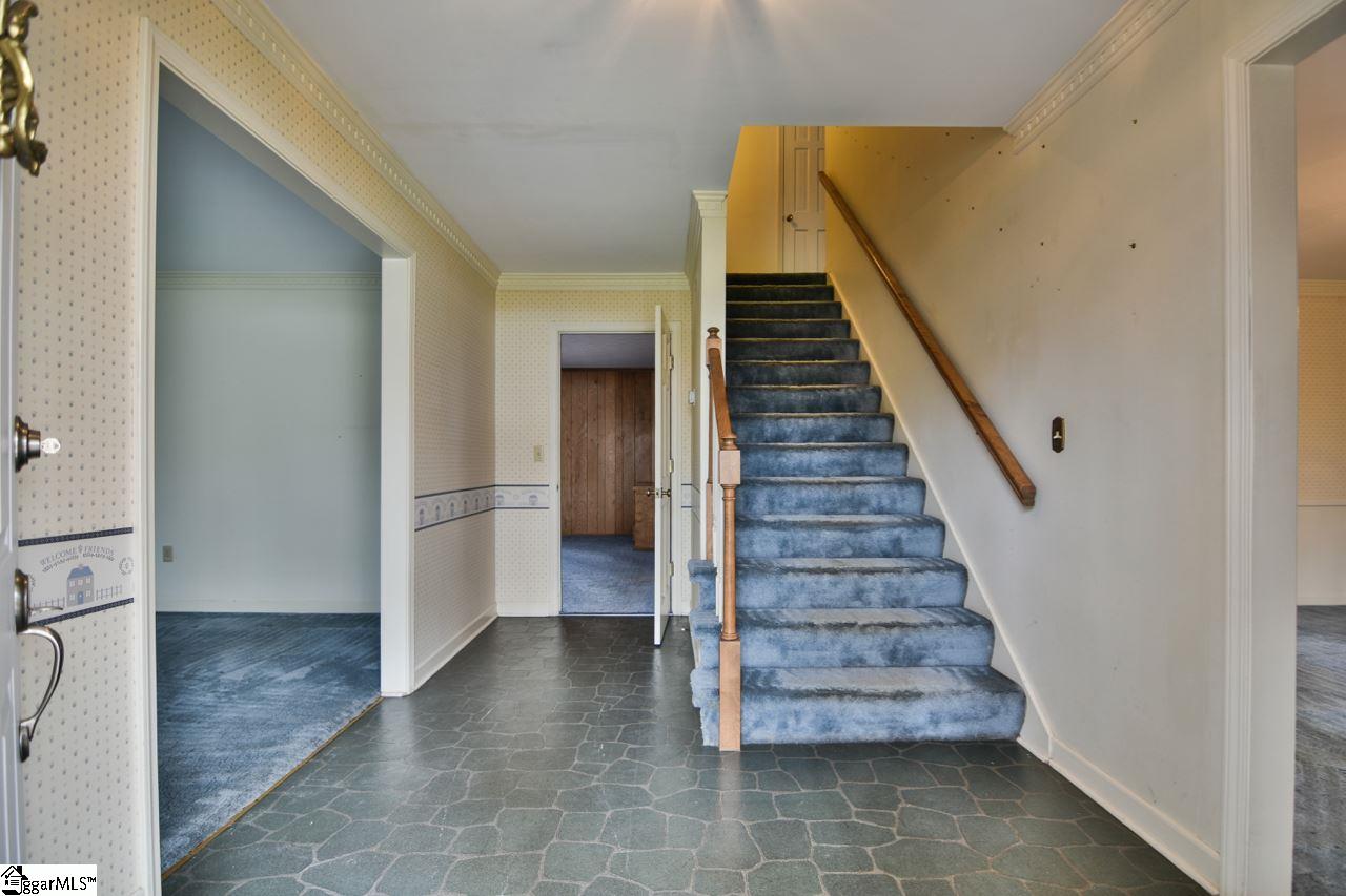 207 Middle Brook Road Greer, SC 29650 - Photo 14 of 36 Gallery Image 14