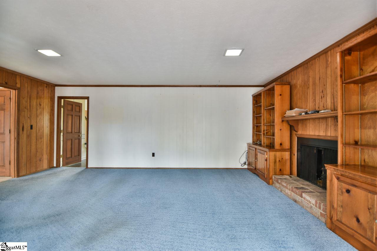207 Middle Brook Road Greer, SC 29650 - Photo 17 of 36 Gallery Image 17
