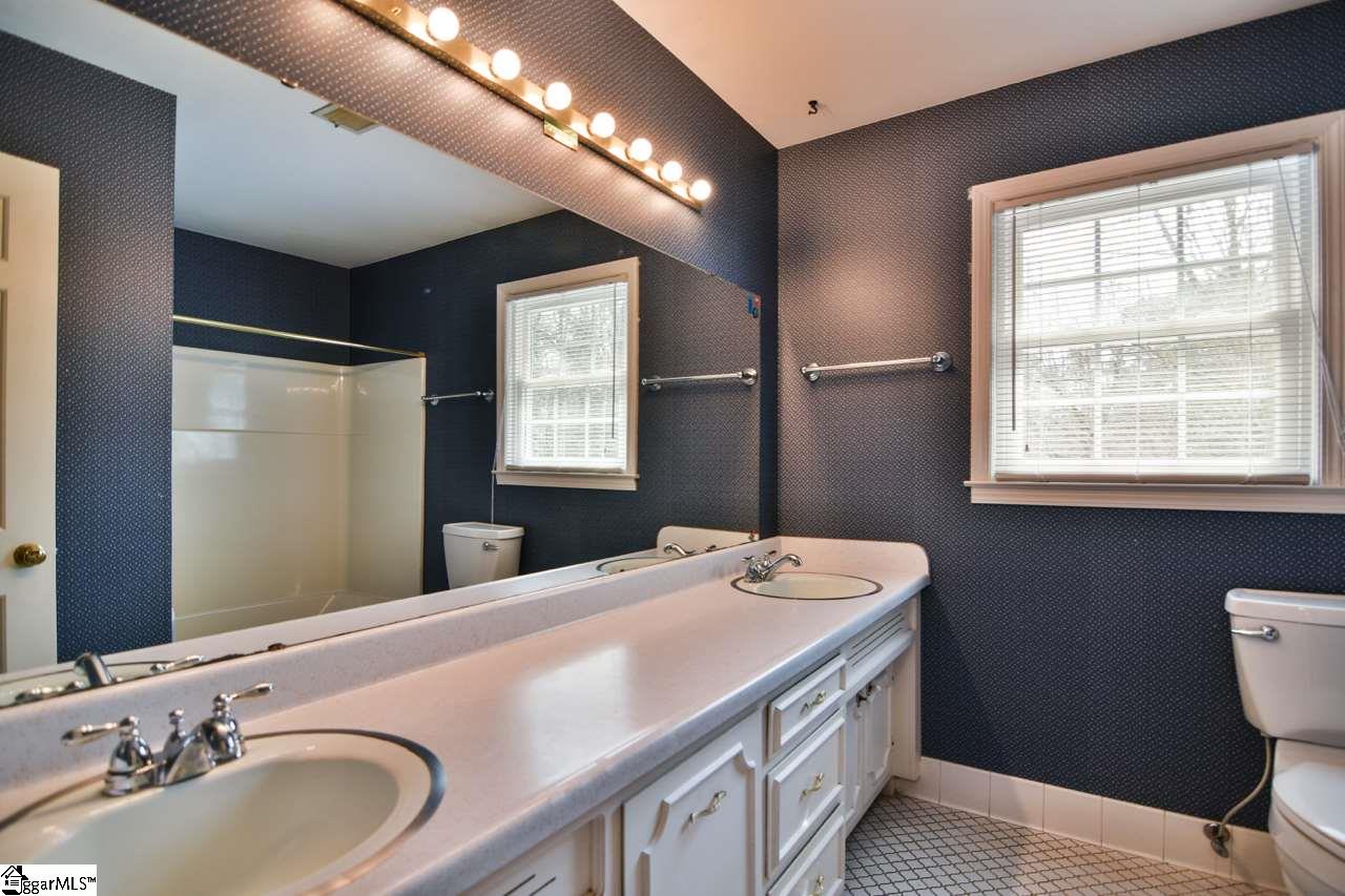 207 Middle Brook Road Greer, SC 29650 - Photo 24 of 36 Gallery Image 24