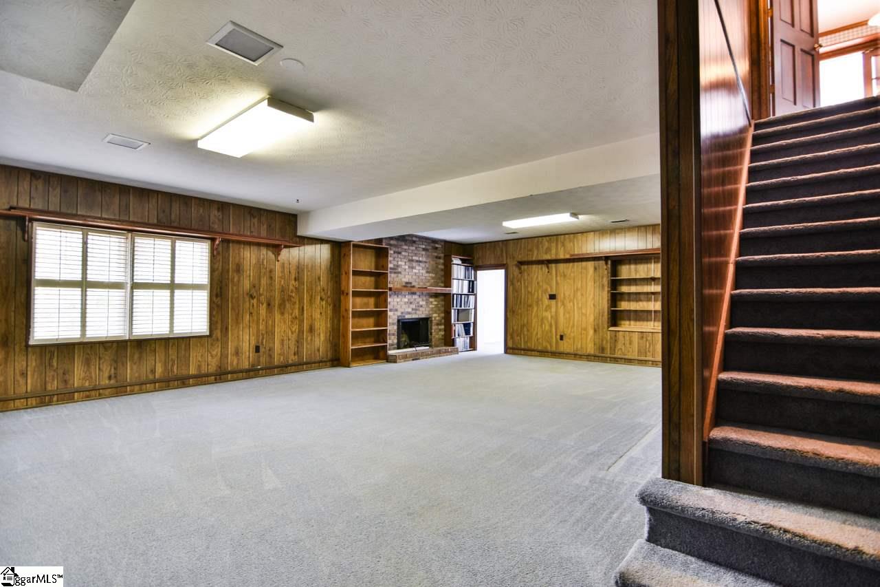 207 Middle Brook Road Greer, SC 29650 - Photo 27 of 36 Gallery Image 27