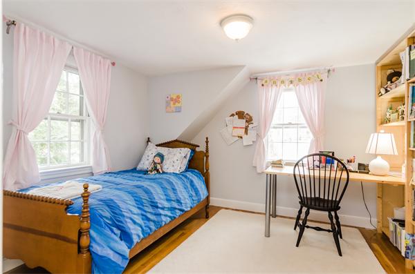 45 Elinor Road Newton, MA 02461 - Photo 13 of 20