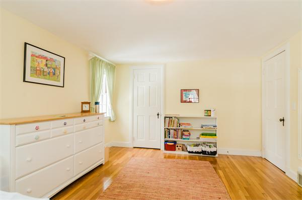 45 Elinor Road Newton, MA 02461 - Photo 14 of 20