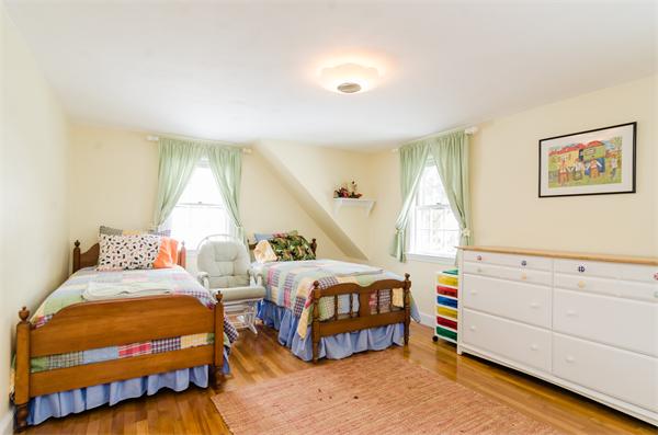45 Elinor Road Newton, MA 02461 - Photo 15 of 20