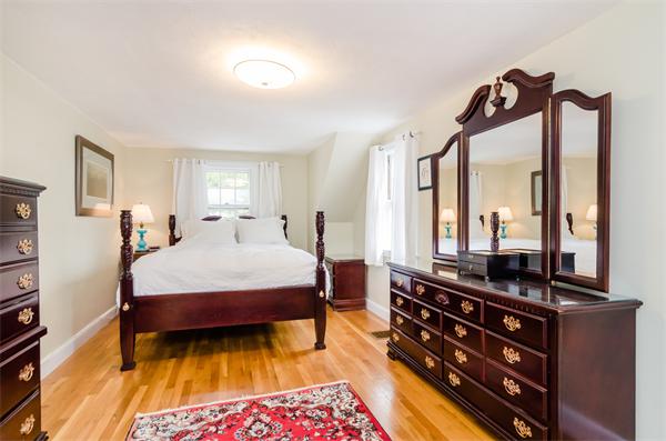 45 Elinor Road Newton, MA 02461 - Photo 16 of 20