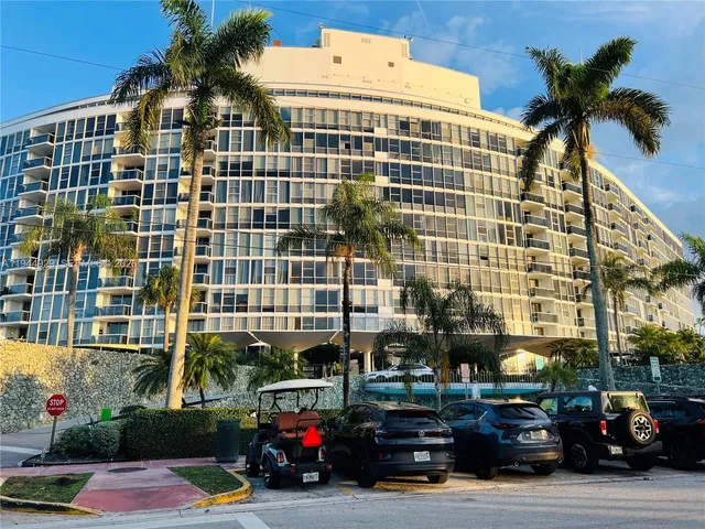$4,990 | 900 Bay Drive, Unit 410, Miami Beach, FL 33141