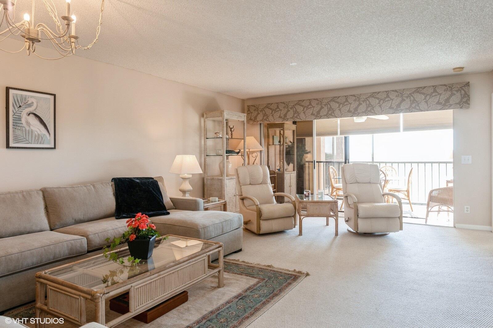 275 Palm Avenue, Unit B403 Jupiter, FL 33477 - Photo 8 of 18 05_275PalmAveb403_2205_Large