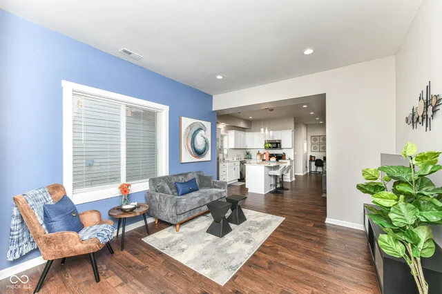 $399,000 | 1821 South East Street, Indianapolis, IN 46225