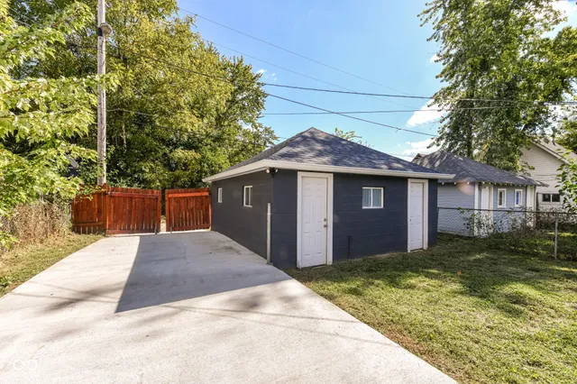 $399,000 | 1821 South East Street, Indianapolis, IN 46225