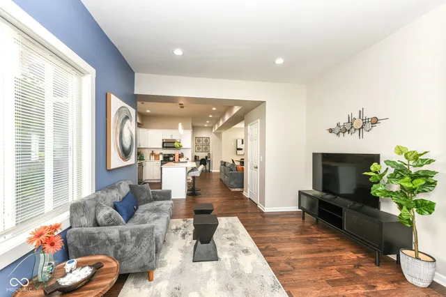 $399,000 | 1821 South East Street, Indianapolis, IN 46225