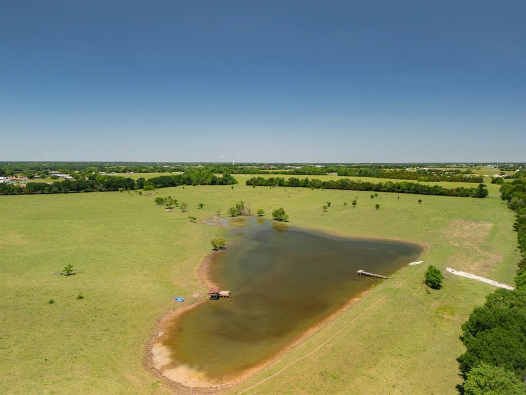 12099 County Road 1028 Blue Ridge, TX 75424 - Photo 4 of 36 a view of an ocean and beach