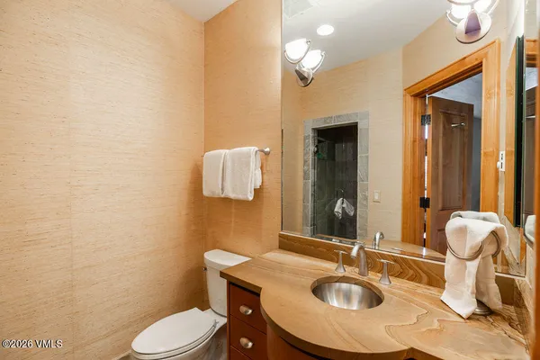 $6,888,888 | 600 Vail Valley Drive, Unit B10, Vail, CO 81657