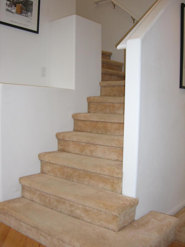 7834 Day Road Goleta, CA 93117 - Photo 18 of 20 Dramatic Staircase