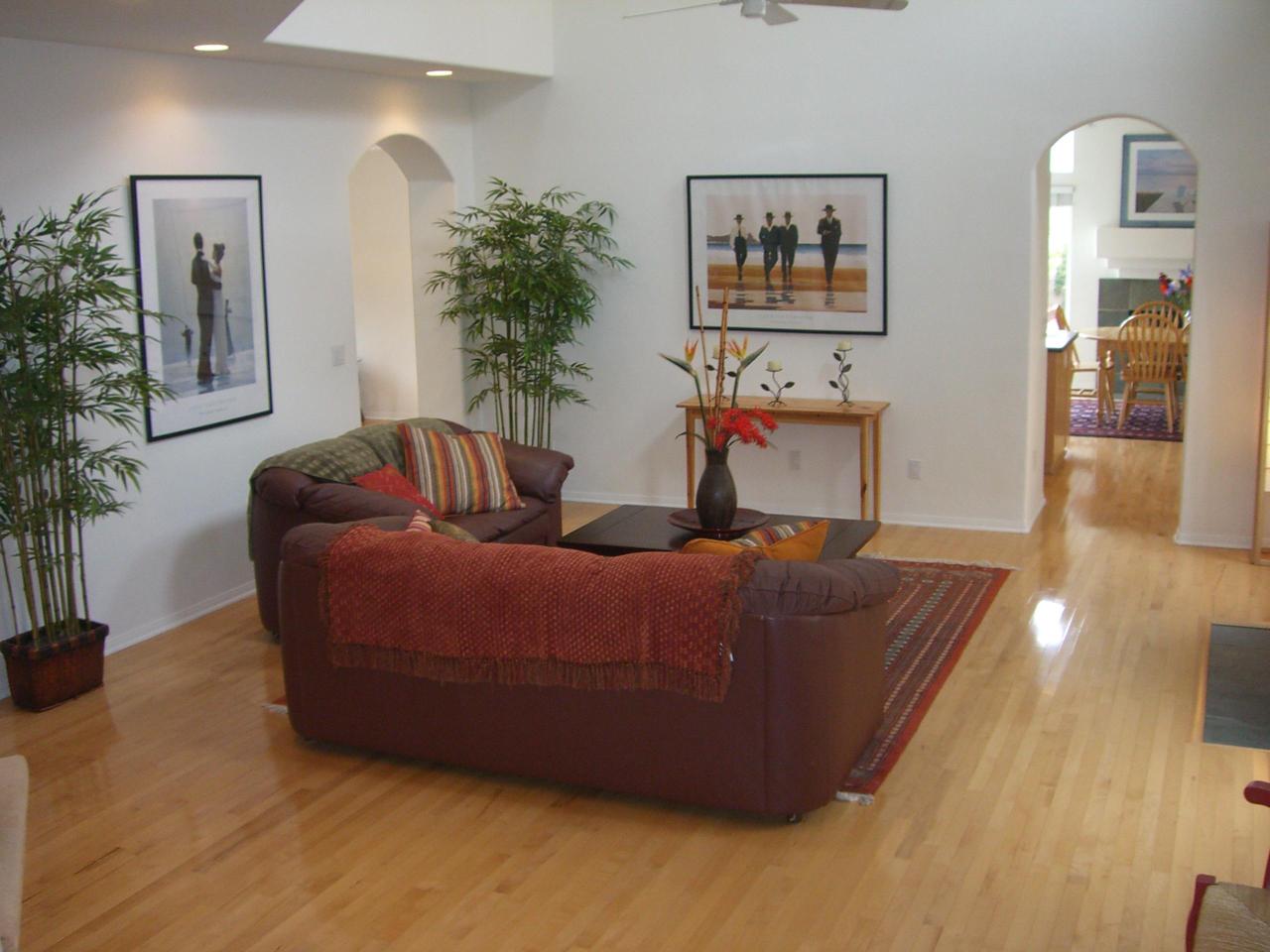 7834 Day Road Goleta, CA 93117 - Photo 10 of 20 Expansive Living Room