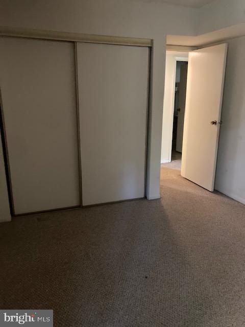 5816 Royal Ridge Drive, Unit S Springfield, VA 22152 - Photo 14 of 28 Primary Bedroom