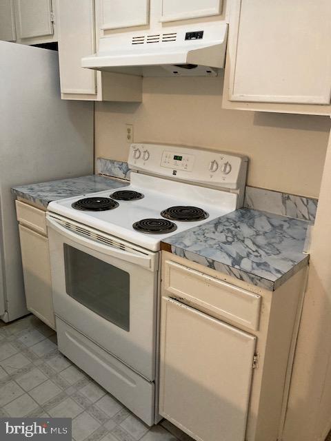 5816 Royal Ridge Drive, Unit S Springfield, VA 22152 - Photo 8 of 28