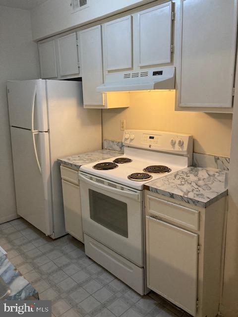 5816 Royal Ridge Drive, Unit S Springfield, VA 22152 - Photo 9 of 28