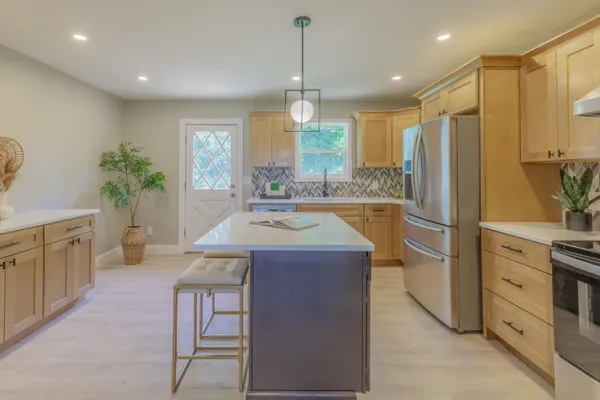 $2,550 | 9225 Amos Road, Ooltewah, TN 37363