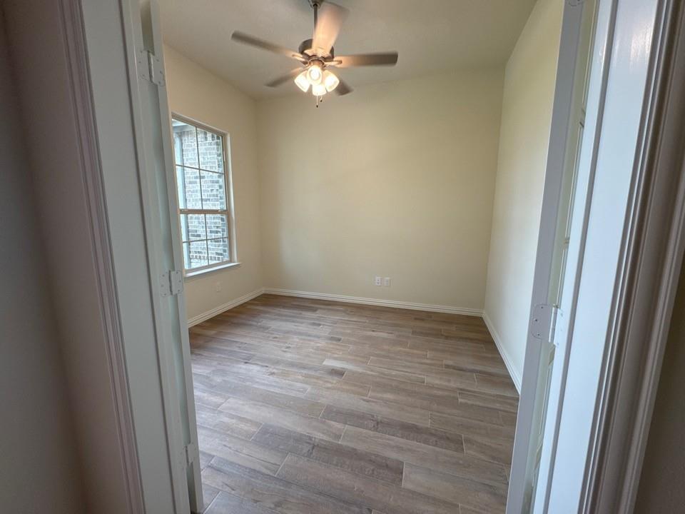 132 Oak Grv Way Springtown, TX 76082 - Photo 6 of 21
